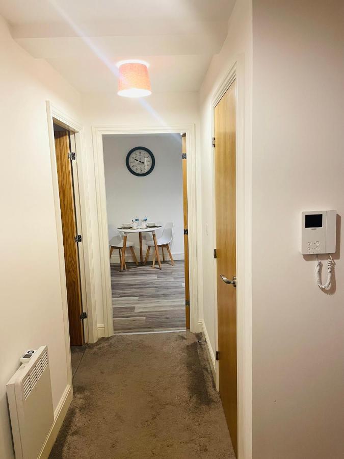 #0509 Two Bedroom Serviced Apartment- Free Parking Дарби Екстериор снимка